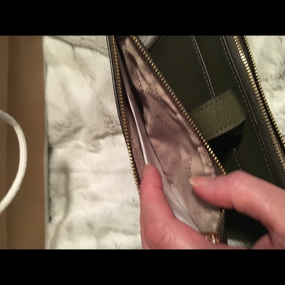 Michael Kors Jet Set Double Zip Wristlet - Picture 8 of 8